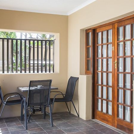 Queen Manor Boutique Guest House Graaff-Reinet Exterior foto