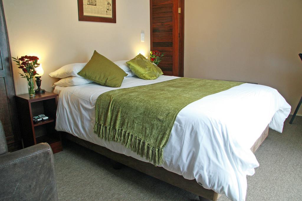 Queen Manor Boutique Guest House Graaff-Reinet Zimmer foto