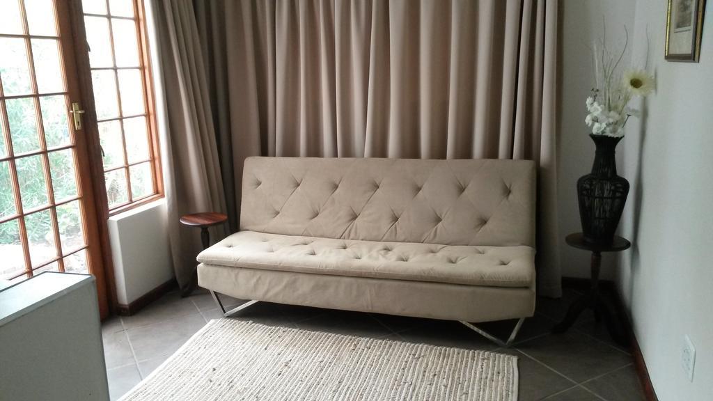 Queen Manor Boutique Guest House Graaff-Reinet Exterior foto