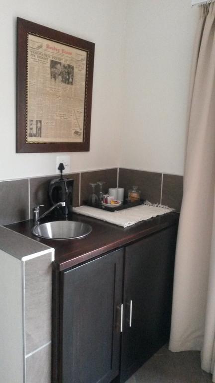 Queen Manor Boutique Guest House Graaff-Reinet Exterior foto