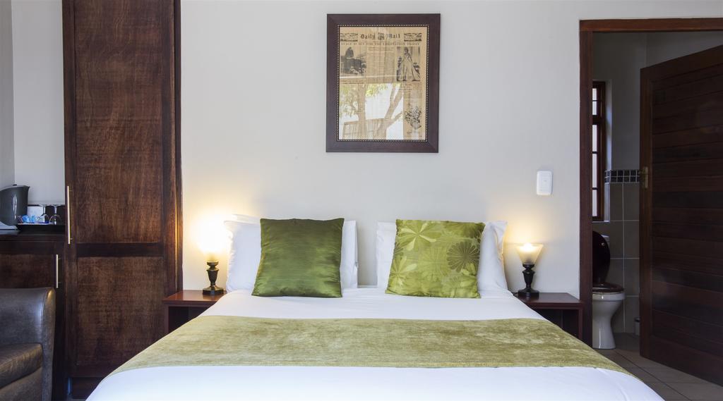 Queen Manor Boutique Guest House Graaff-Reinet Exterior foto